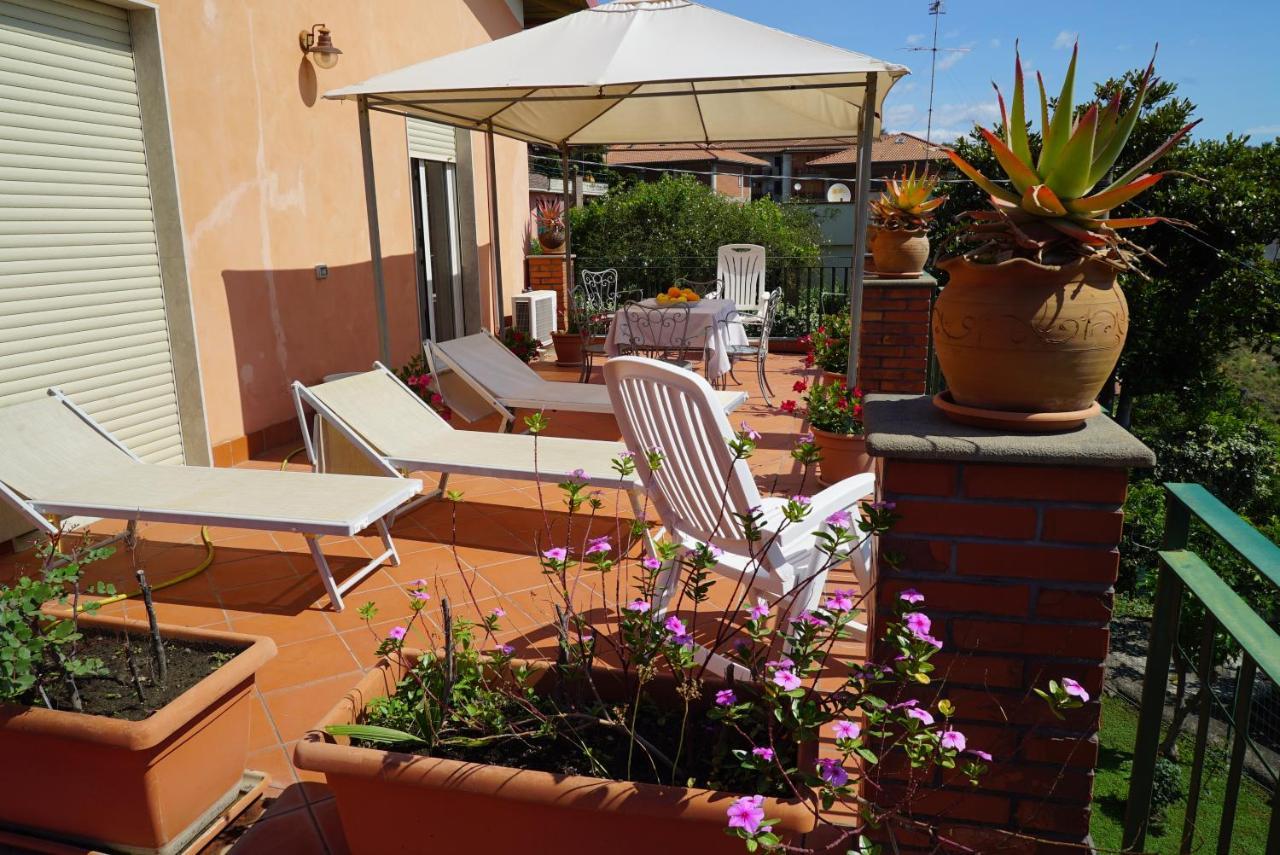 La Magnolia Apartment Aci Trezza Exterior photo